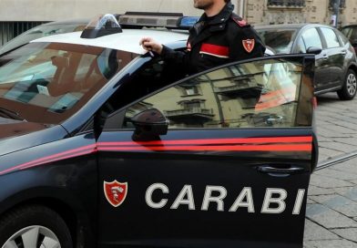 MONCALIERI – Aveva un mandato di arresto europeo, i carabinieri lo scovano in piazza Failla