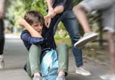 Ragazzo sequestrato e bullizzato per 16 ore tra Torino e Moncalieri: arresto per due giovani, c’è l’accusa di violenza sessuale